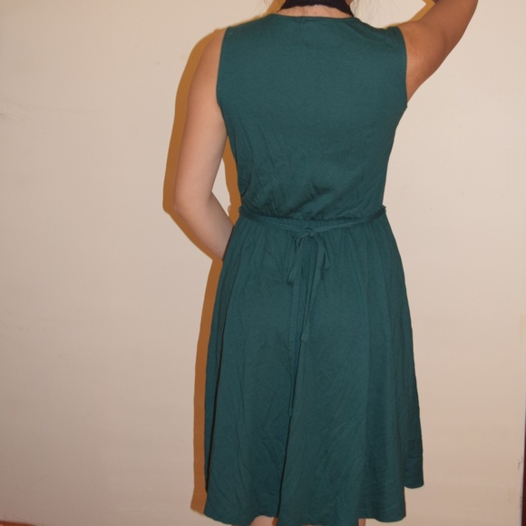 Green Summer Work Dress - Picture 3 of 3